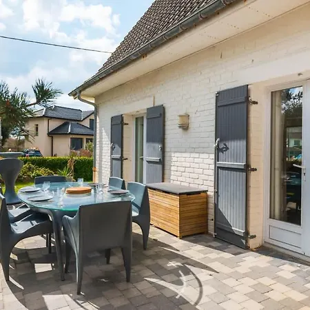 For 8 Hot Tub Garden Near & Centre Tatil Evi